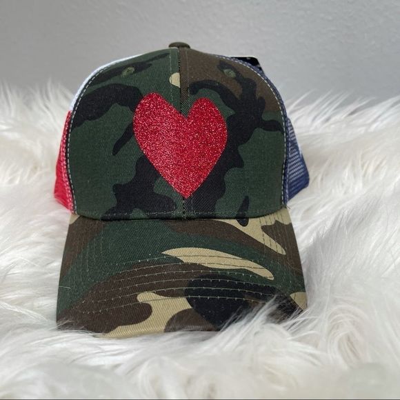 Camo Texas Flag Trucker Hat with Red Glitter Heart - Picture 1 of 5